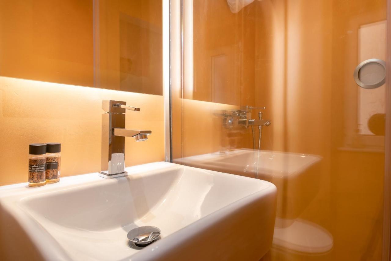 Old Town Gem - Elegant Guilford Apartment Corfu  외부 사진
