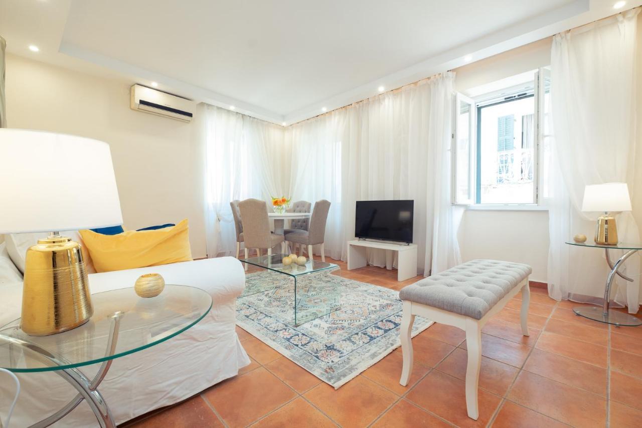 Old Town Gem - Elegant Guilford Apartment Corfu  외부 사진